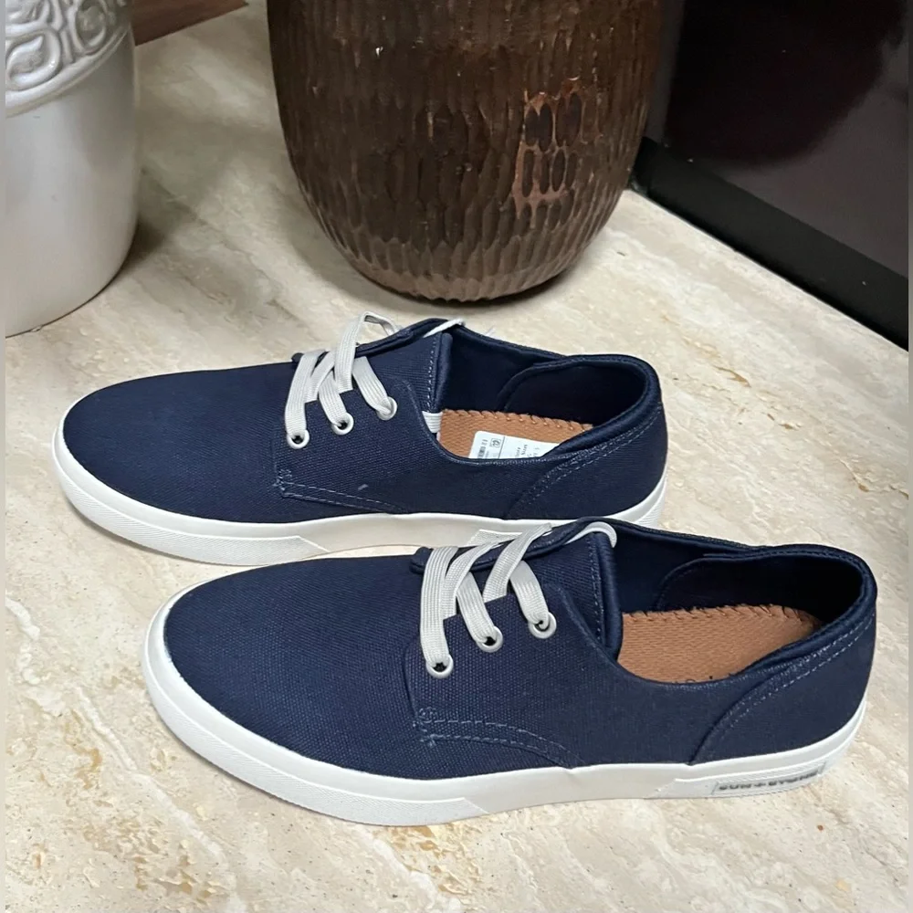 NWT Sun + Stone Men’s Kiva Core Lace Up Sneakers